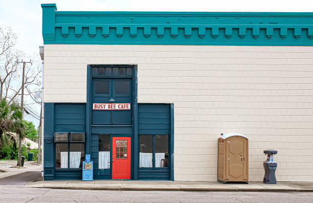 Best Construction site porta potty rental  in St Helen, MI